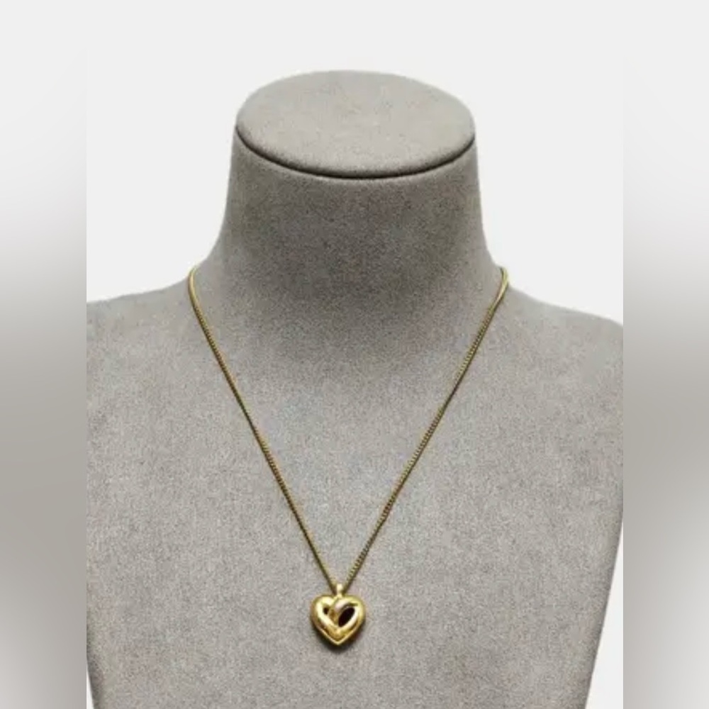 Christian Dior (Quiet Luxury) Vintage Gold Heart Necklace; Stunning Piece! - Picture 4 of 14